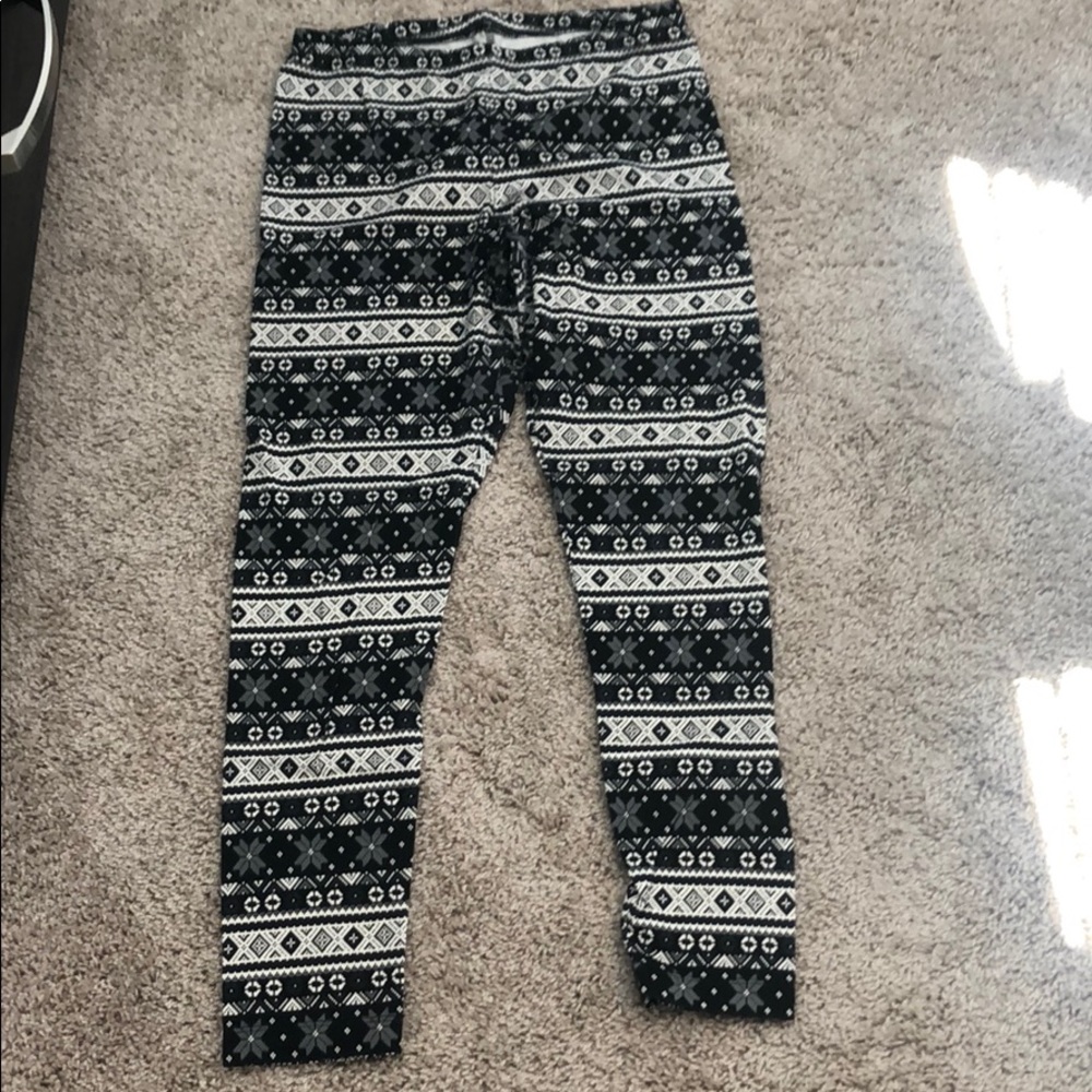 💰 3/$25 Size Large Old Navy cotton leggings